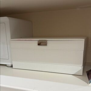 White Leather Jewelry Storage Box with Silver Latch